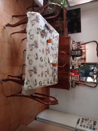Mesa y 6 sillas