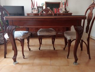 Mesa y 6 sillas
