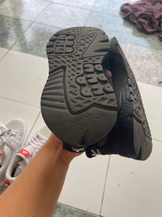 Zapatillas Adidas Negras y Moradas