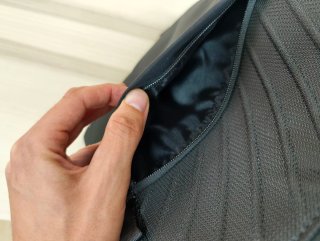 Funda Tomtoc 13.6" MacBook Air/Pro Negra