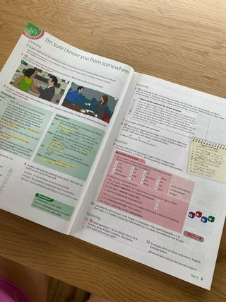 Richmond essential English : course 4, Intermed...