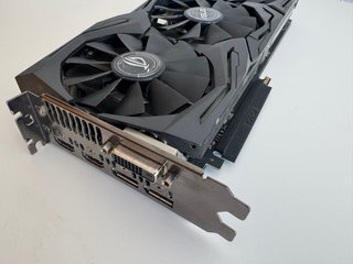 Tarjeta Gráfica ASUS ROG Strix 1080 Gamer