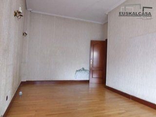 Piso en venta en Errekaldeberri - Larraskitu en Bilbao