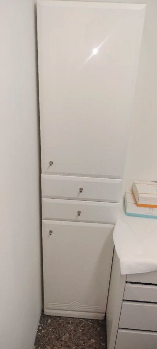 Mobile per bagno o dispensa