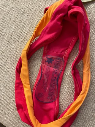 Bikini Benetton Naranja y Rojo