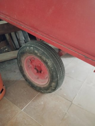 Carro para motocultor rojo