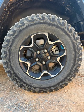 Llantas BFGoodrich Mud-Terrain T/A