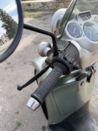 Aprilia Scarabeo 200 Gris