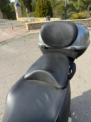 Aprilia Scarabeo 200 Gris