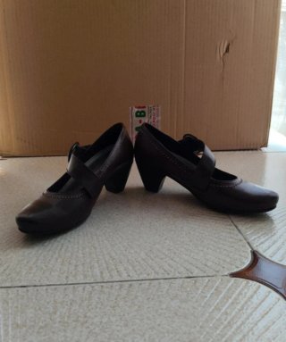 Zapatos tacón bajo Piesanto Talla 36