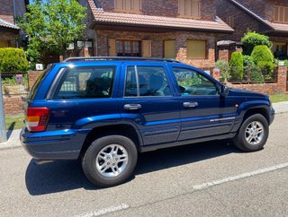 Jeep Grand Cherokee Azul