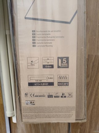 Suelo laminado BASIC AC3 13m2