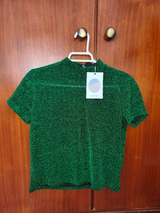 Blusa Monki verde brillante talla M