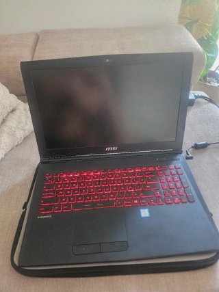 MSI GL62M 7RDX Gaming i5 GTX 1050 8GB RAM
