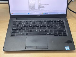Dell Latitude 7400 Negro