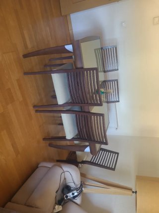 Mesa comedor extensible y 6 sillas