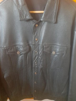 Chaqueta Piel Negra Levi's Corte Vaquero