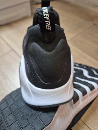 Zapatillas Nike Talla 40 Negras y Blancas