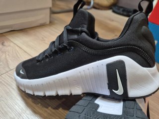 Zapatillas Nike Talla 40 Negras y Blancas