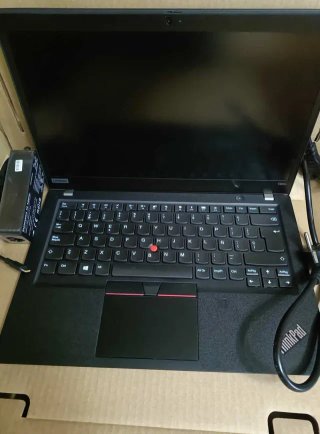 Portátil Lenovo T490s i5 8a 512Gb SSD 8Gb RAM