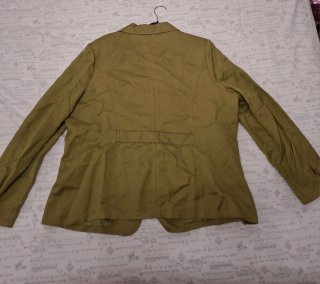 Conjunto Chaqueta, Pantalón y Blusa