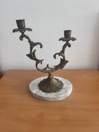 Reloj y candelabros bronce y mármol