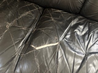 Divano in pelle nero