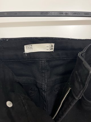 Pantalón vaquero negro skinny