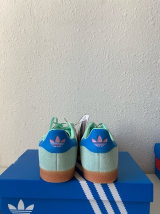 Zapatillas Adidas Gazelle Verde y Rosa