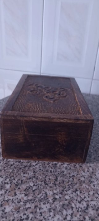 Caja de madera maciza tallada Te quiero