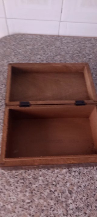 Caja de madera maciza tallada Te quiero