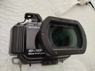 Fotocamera Sony Cyber-shot + Custodia Subacquea