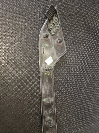 Audi 8W0867410 Plástico
