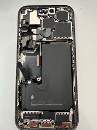 Chasis iPhone 15 Pro con cámaras y batería