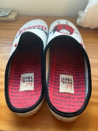 Zapatillas Potato House Casa Gris y Rojo
