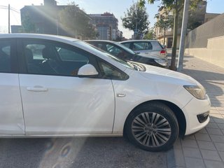 Opel Astra 2015