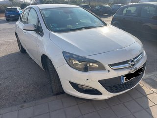 Opel Astra 2015