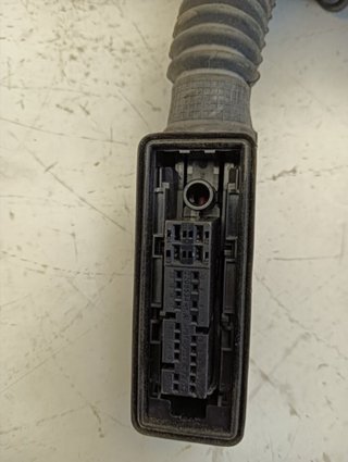 ELEVALUNAS DELANTERO DERECHO VOLVO XC40 D4204T12