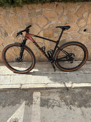 Bicicleta GIANT XTC Advanced 29