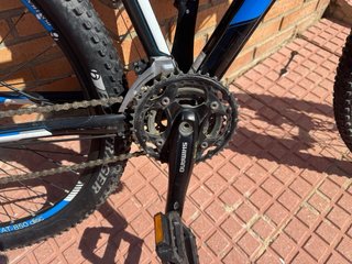 Bicicleta Trek 4700 Negra y Azul