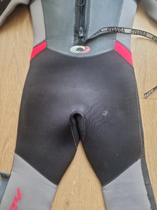 Neopreno niño Talla S 5/4mm + Chaleco naranja
