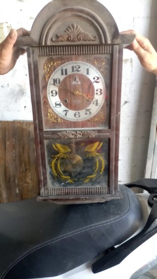 Reloj de pared antiguo