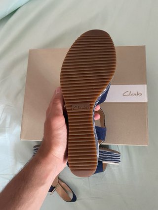 Sandalias cuña Clarks azul y blanco