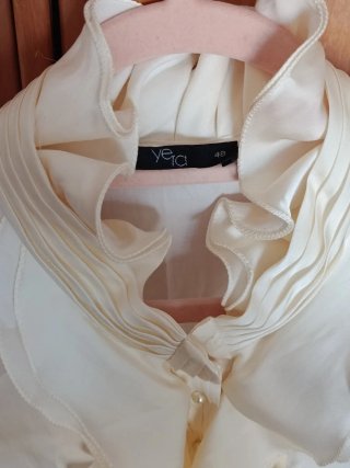 Blusa Yera Talla 48 Marfil Sin Mangas