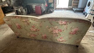 Regalo sofa, se recoge en Cobeña