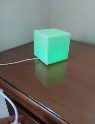 Lámpara LED Cubo varios colores