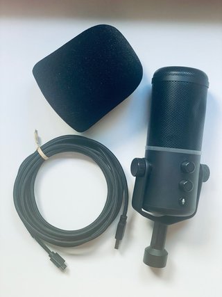 Micrófono USB Razer Seiren Elite para Streaming