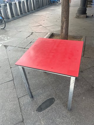 25 Mesas de terraza metálica roja