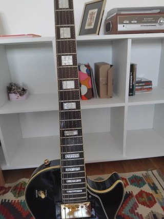 Guitarra Epiphone Les Paul Custom (SOLO MUEBLE)