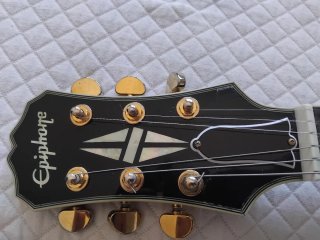 Guitarra Epiphone Les Paul Custom (SOLO MUEBLE)